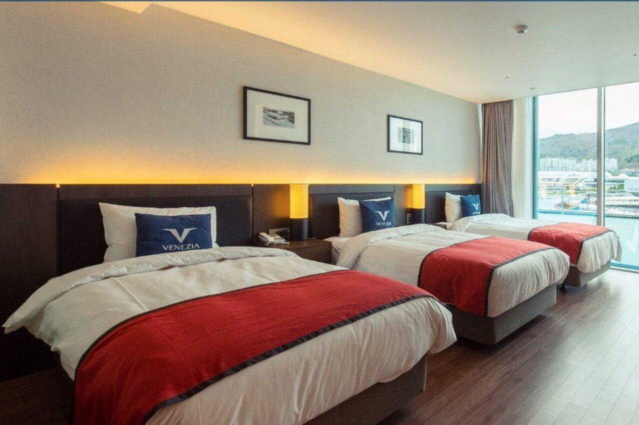 Venezia Hotel And Resort Йосу Екстериор снимка