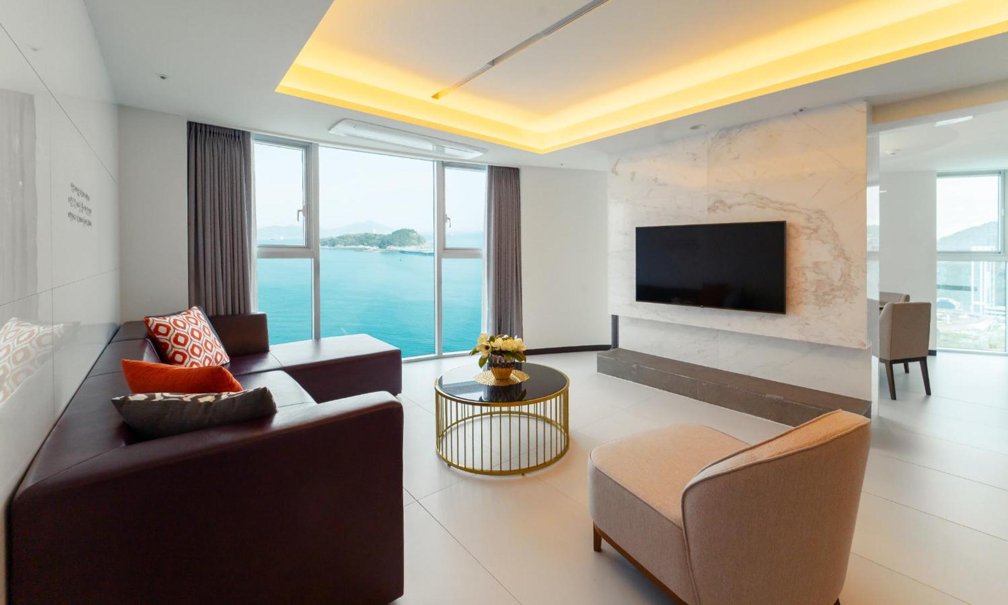 Venezia Hotel And Resort Йосу Екстериор снимка