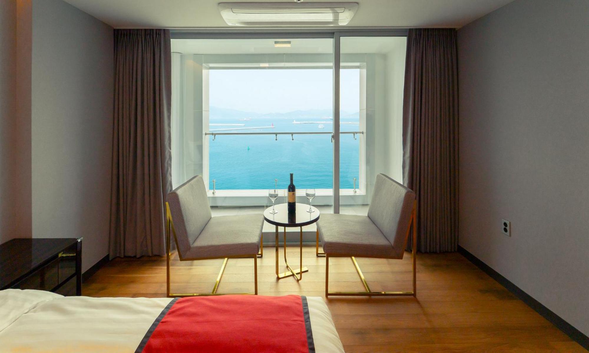 Venezia Hotel And Resort Йосу Екстериор снимка