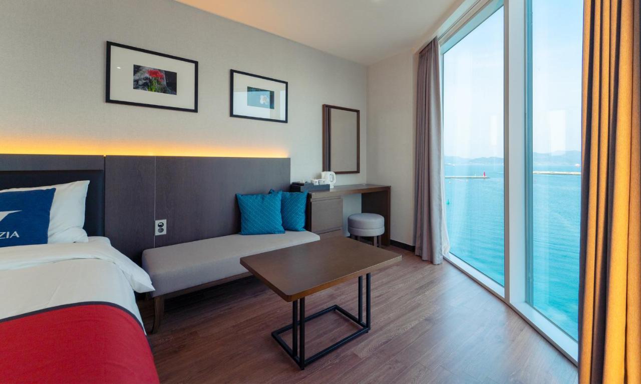 Venezia Hotel And Resort Йосу Екстериор снимка