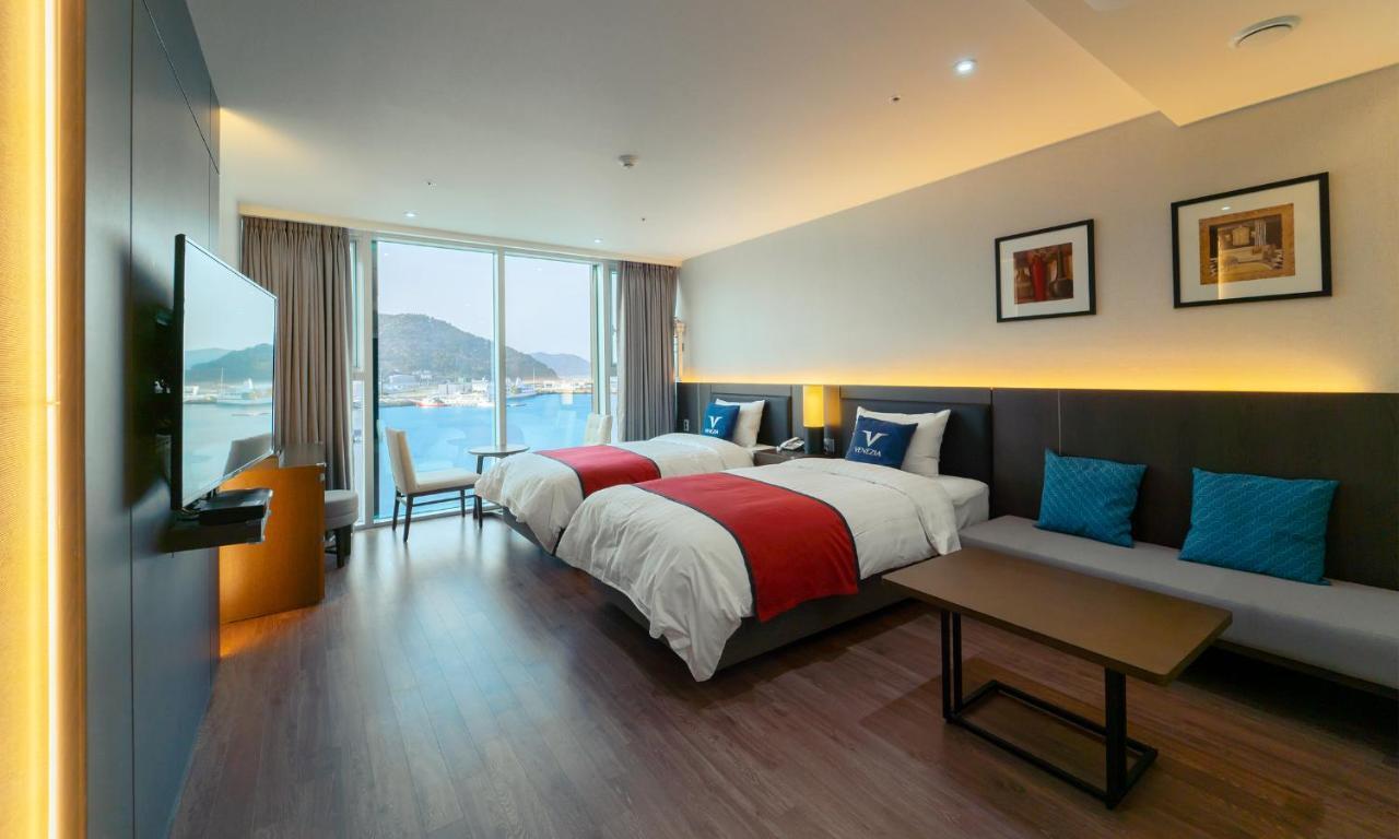 Venezia Hotel And Resort Йосу Екстериор снимка